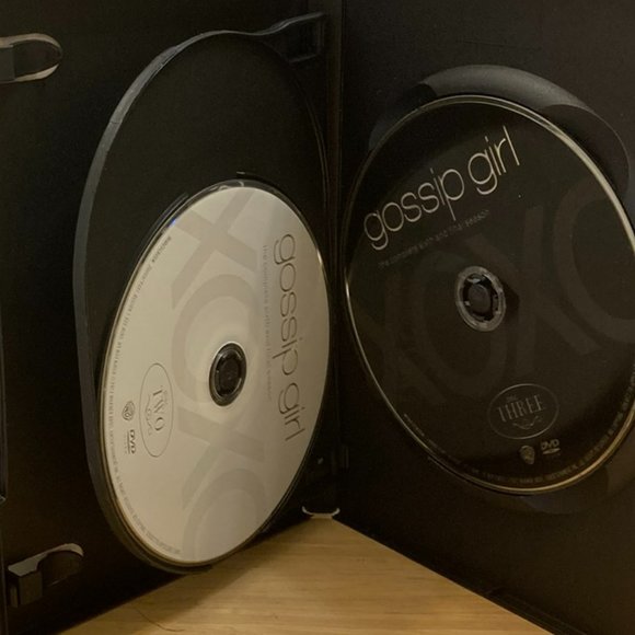 One Tree Hill TV series on DVD, the complete ninth and final season. - Picture 5 of 6